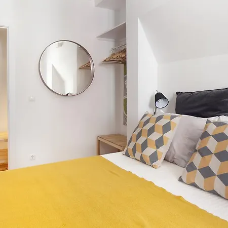 Amazing Vintage Flat In Principe Real Lisbon Apartament Lizbona