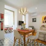 Amazing Vintage Flat In Principe Real * Lizbona