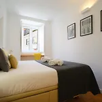 Amazing Vintage Flat In Principe Real Apartamento