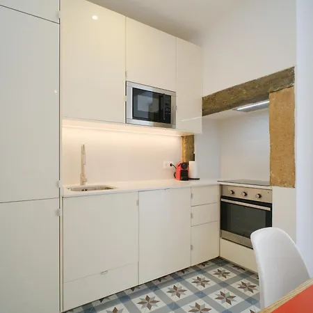 Amazing Vintage Flat In Principe Real شقة *