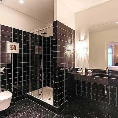 Amazing Vintage Flat In Principe Real Apartment