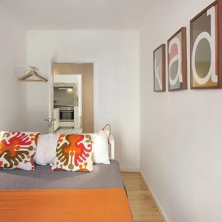 Amazing Vintage Flat In Principe Real Lisbon