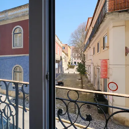 Amazing Vintage Flat In Principe Real 리스본
